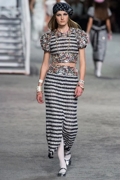 Look 72